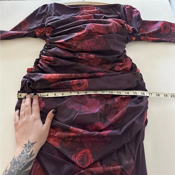 House Of CB Lanetta Ruched Bateau Long Sleeve Dress Romantic Floral M - Picture 6 of 7